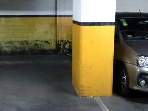 Cochera en Barrio Norte, con equipo electrógeno