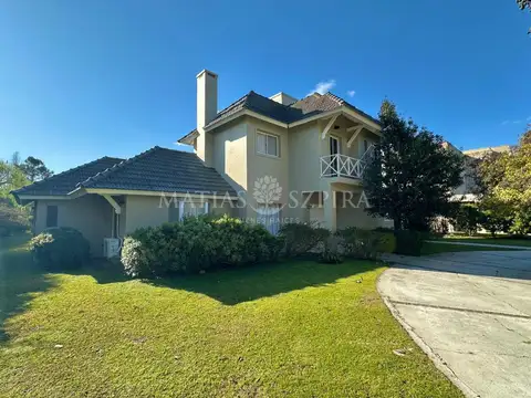 Casa de 6 ambientes en venta  Los Puentes