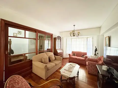 Depto Tipo Casa en Venta de 5 ambientes