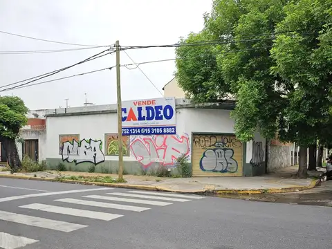 IMPORTANTE LOTE  DE 291 M2