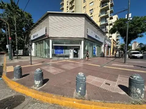 Local - Alquiler - Argentina, San Miguel - Avenida Perón 1000