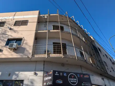 DEPARTAMENTO 3 AMB CON BALCON EN ESQUINA  