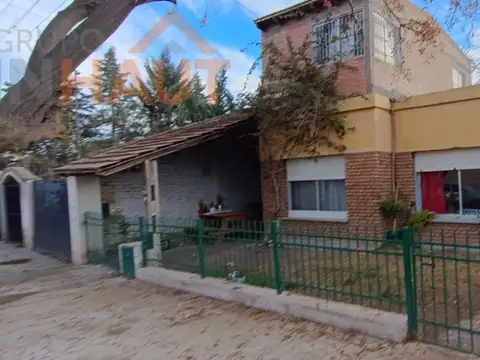 Casa 6 ambientes con 1 baño