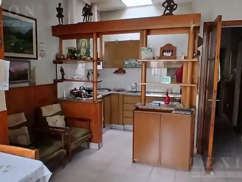 Chalet en Venta - Esquina en Olivos