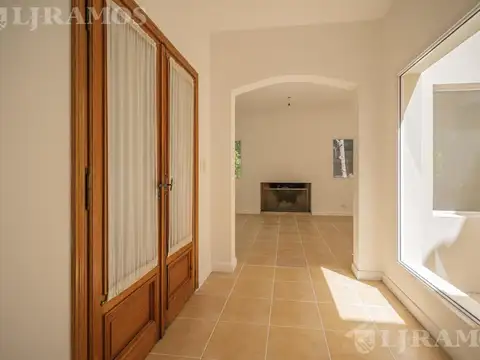 Casa en Alquiler en Saint Matthews, USD 2.100