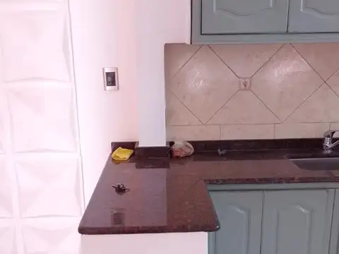 Depto Tipo Casa en Venta con 1 cocheras