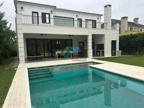 Casa en Las Tipas 100