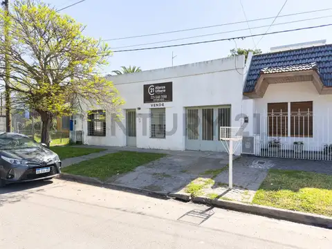 Calle 67 entre 147 y 148 2600