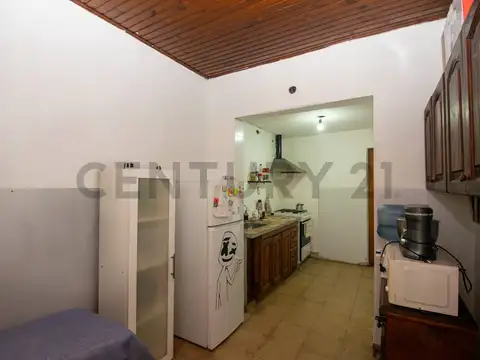 Casa en venta en Los Hornos con 3 dormitorios