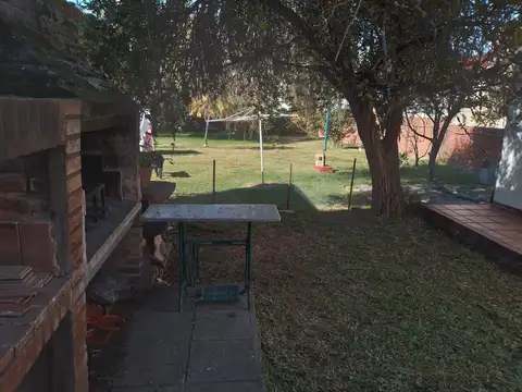 Casa en Venta en Castelar Sur, USD 160.000