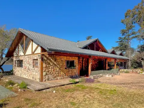 Casa en Venta en Villa Carlos Paz, USD 490.000