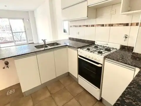 Alsina 1042 , Piso 2