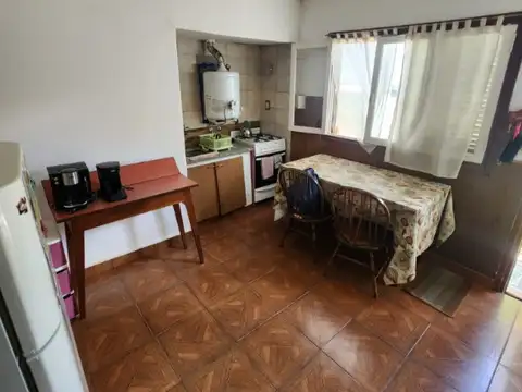 Roca 4500, Piso 4