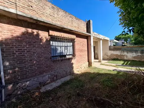 CASA 2 DORMI GRAN PATIO MATIENZO ESCRITURA