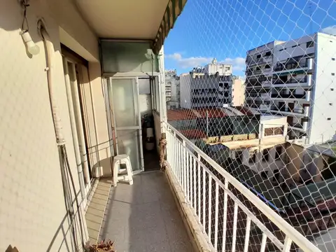 Avenida Carabobo 200