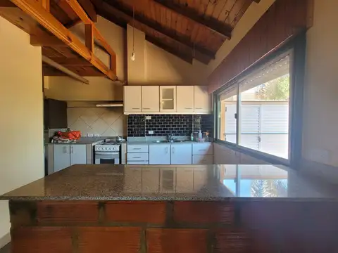 Casa en Venta en Olivos, USD 240.000