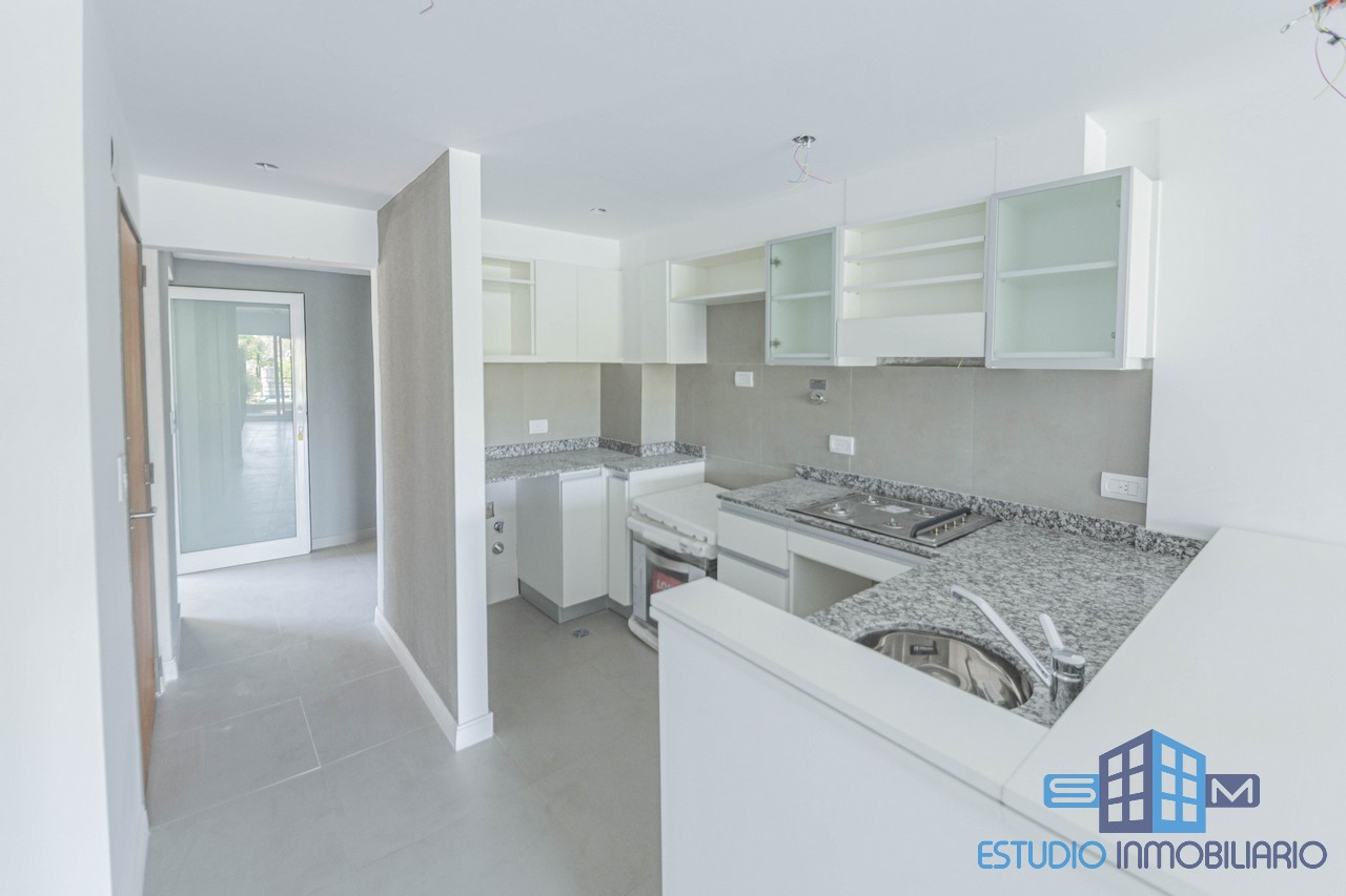 Zapiola 4300, Piso 4