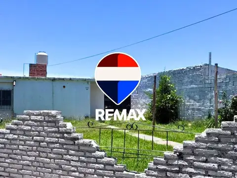 CASA 3 DORMITORIOS VENTA B° INTERSINDICAL ZONA SUR