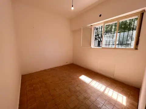 Benito Quinquela Martin 1600, Piso PB