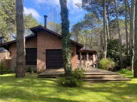 Cod 1004 – Casa en venta en Cariló Perdiz y Cedro (30)