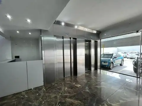 Oficina en Venta al Oeste