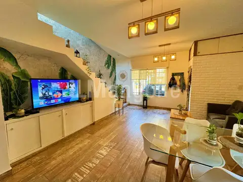 Depto Tipo Casa en Venta de 4 ambientes