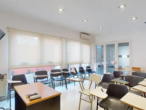 Oficina 6 ambientes con 3 baños