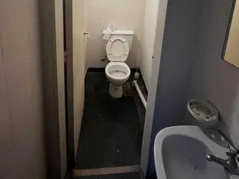 Local en Venta en Retiro, USD 165.000