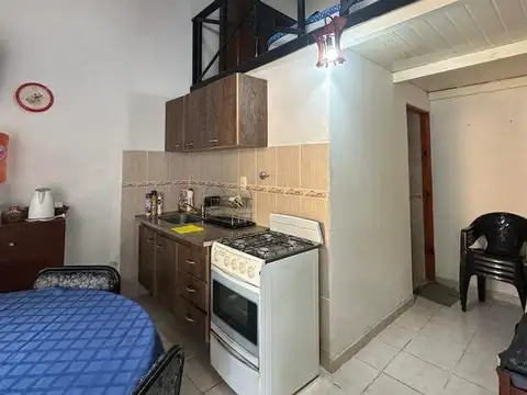 Casa 2 ambientes con 1 baño