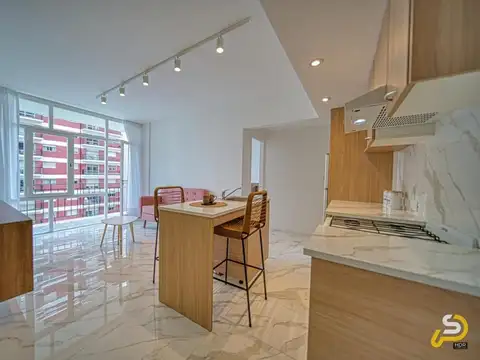 Venta Departamento 3 amb con Balcón a la calle  zona centro
