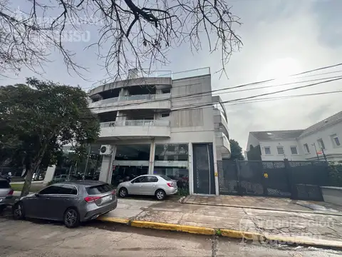 Aristóbulo del Valle al 1132 2° E