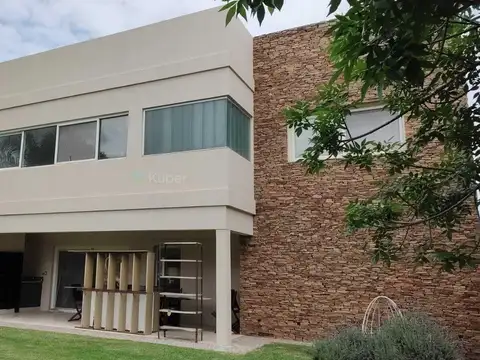 Casa en Venta en San Sebastián, USD 380.000