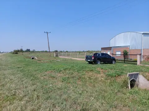 GALPON EN ALQUILER SOBRE RUTA 16 PROXIMO AL PEAJE MAKALLE