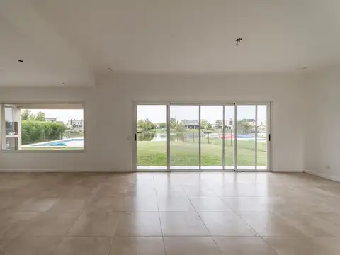 Libertad 300