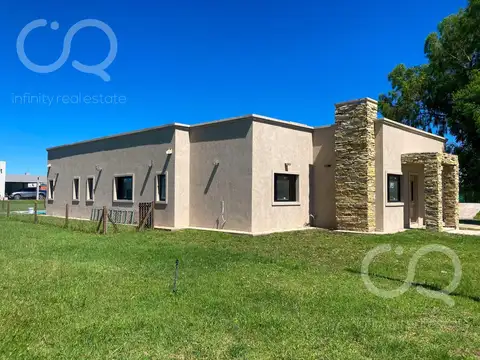 Casa en Venta en Horizontes al Sur, USD 195.000