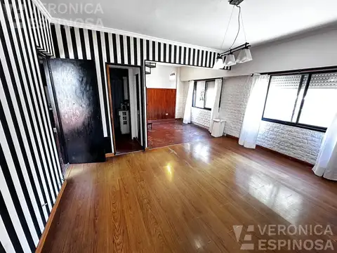 Depto Tipo Casa en Venta en Moron Sur, USD 50.000
