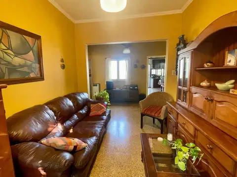Av Patria 1300