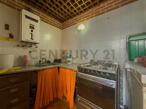 Calle 461F entre Centenario y 13C , Piso 1