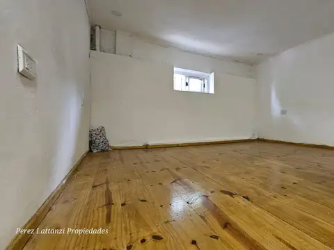 Departamento en Alquiler en Caseros, $ 380.000