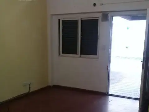 Depto Tipo Casa en Venta en Lomas De Zamora, USD 108.000