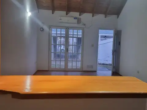 Casa en alquiler en Barrio Santa Genoveva