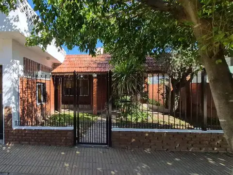 Venta Casa 4 ambientes Quilmes Oeste