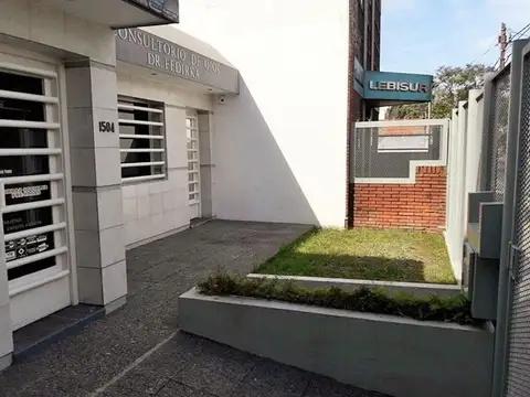 Cerrito 1504