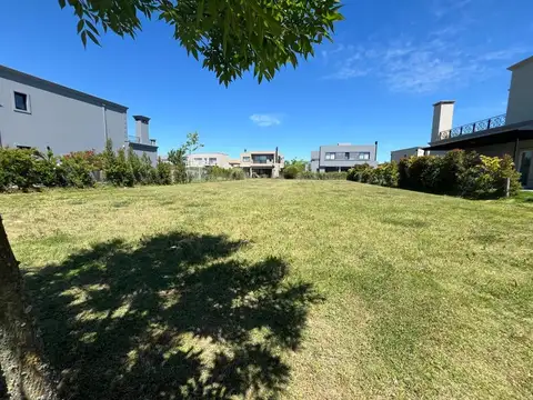 VENTA LOTE CENTRAL CEIBOS PUERTOS DEL LAGO ESCOBAR
