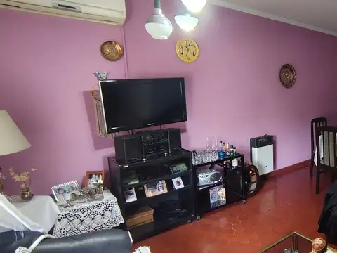 Depto Tipo Casa en Venta en Temperley, USD 95.000