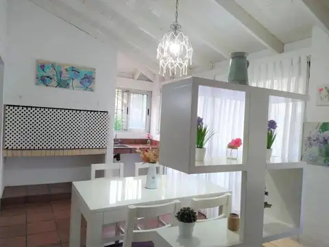 Casa en venta - 3 Dormitorios 2 Baños - Benavidez