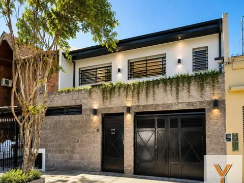 Casa en Venta - 4 Dormitorios 3 Baños - 495mts - Vicente López