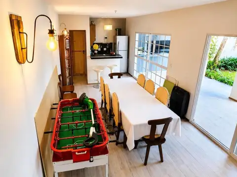 Casa en Venta - 4 Dormitorios 3 Baños - 495mts - Vicente López