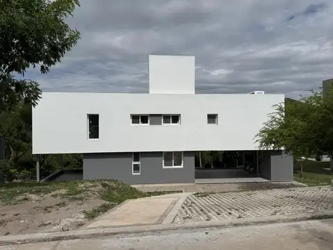 Estancia Q2