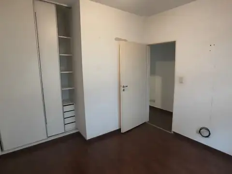 Depto Tipo Casa en Alquiler con 1 cocheras